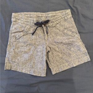 Patagonia Gray Chambray Drawstring Shorts – Casual Outdoor Style, Size 6